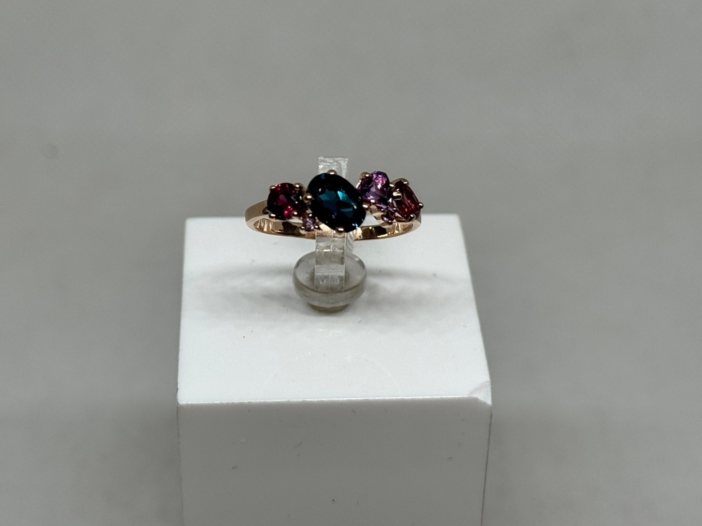 КОЛКМИ585 КОЛЬЦО С КАМНЯМИ (Au 585)