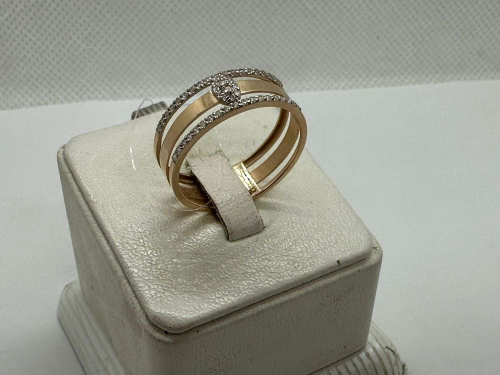 КОЛЬЦО С КАМНЯМИ (Au 585)