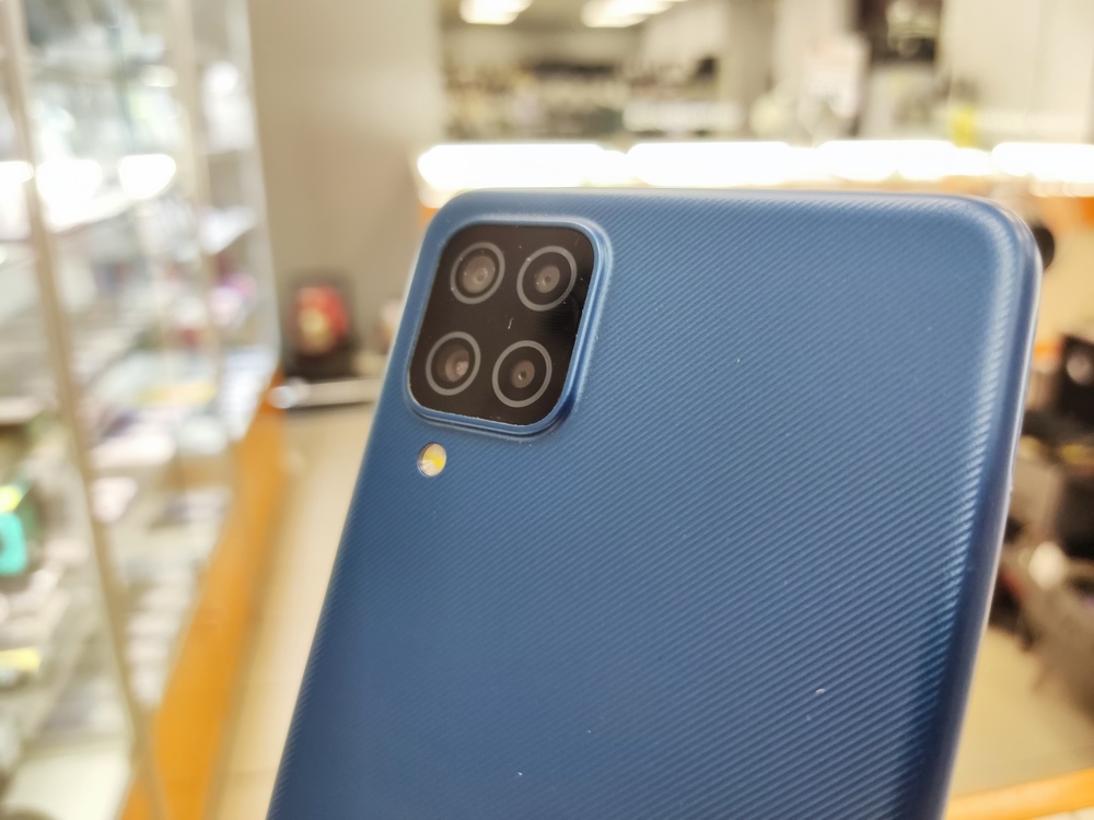 Смартфон Samsung Galaxy A12 3/32