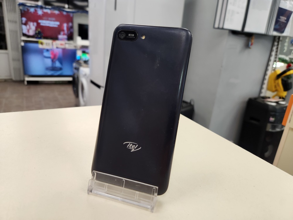 Смартфон Itel A25