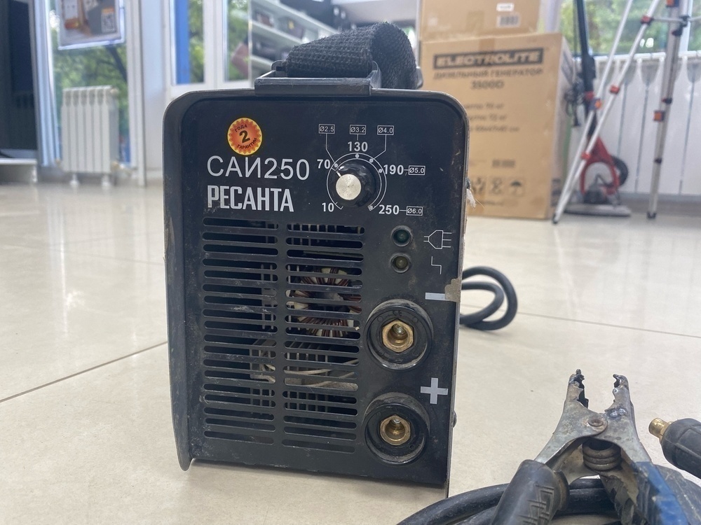 Сварочный аппарат Ресанта САИ 250 ПН
