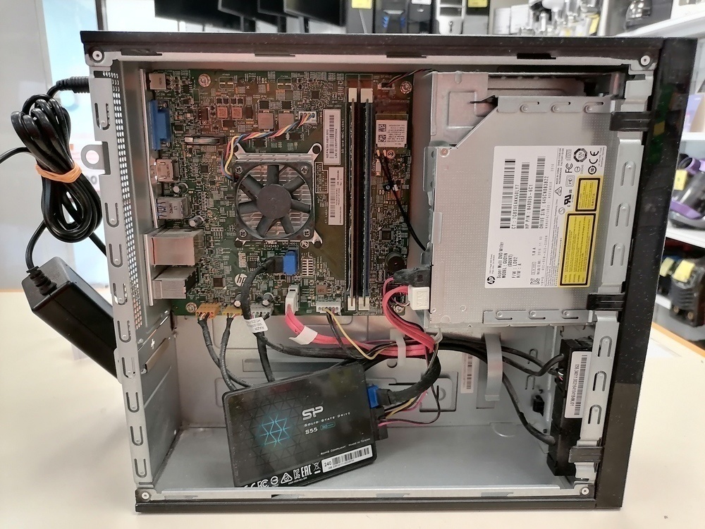 Системный блок HP; A6-7310, AMD Graphics, 6 Гб, Нет, 500 Гб