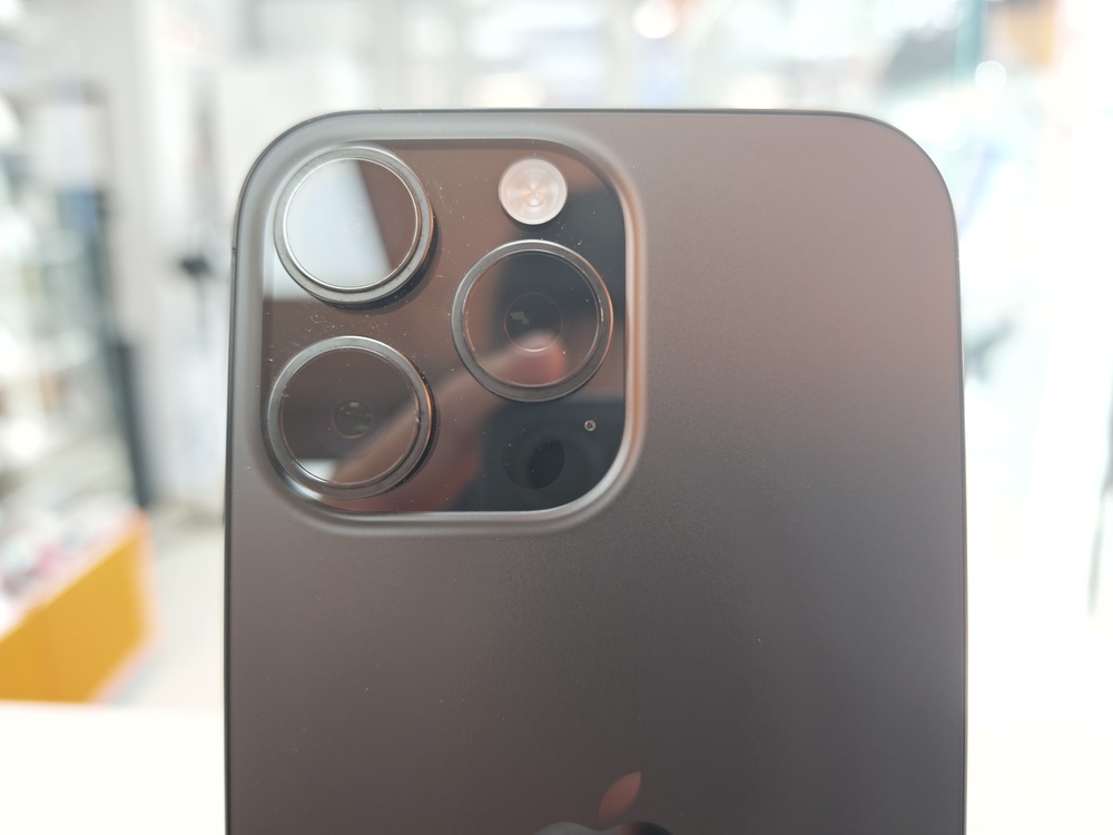 Смартфон Apple Iphone 16 Pro Max 256Gb