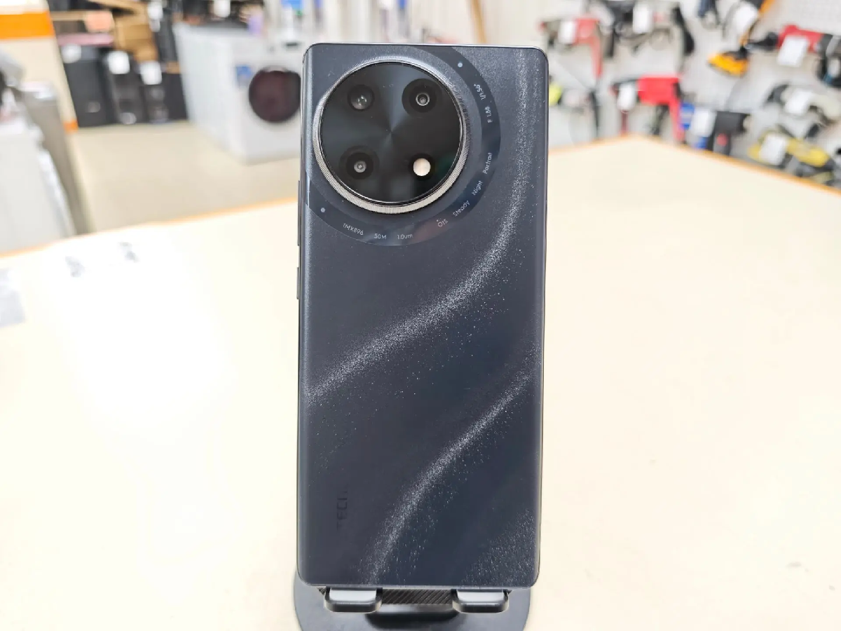 Смартфон Tecno Camon 30S 6/128