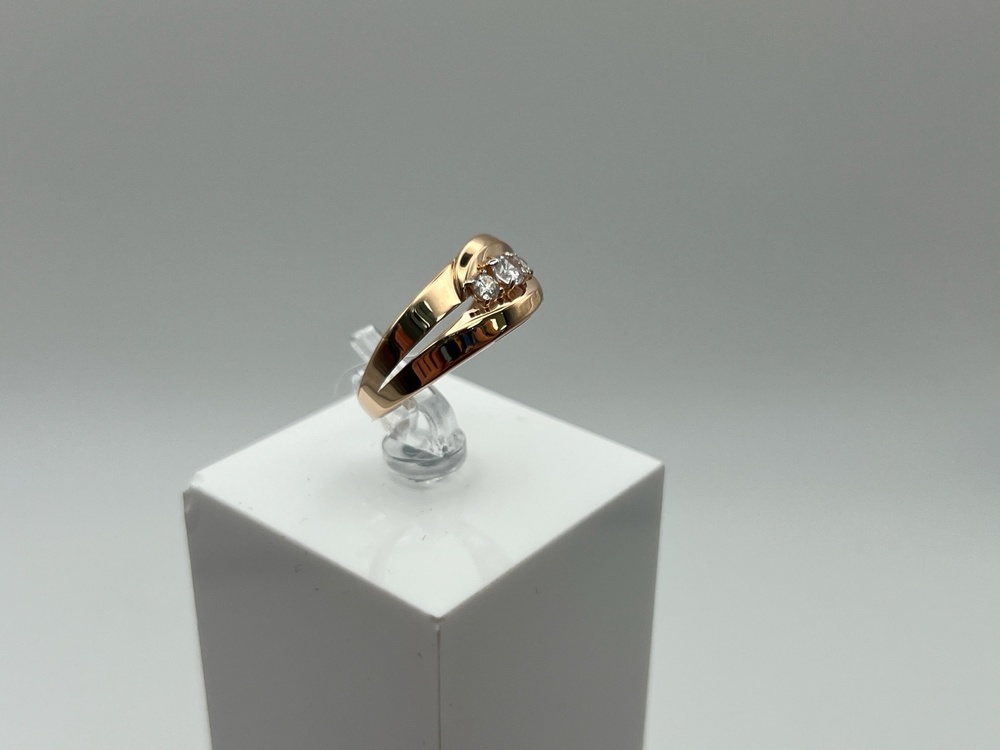 КОЛЬЦО С КАМНЯМИ (Au 585)