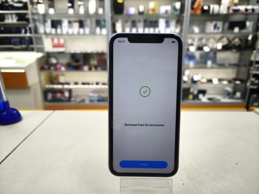 Смартфон Apple iPhone 11 64Gb