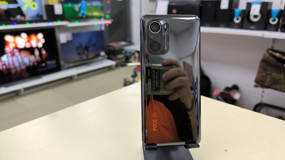 Смартфон Xiaomi Poco F3 6/128
