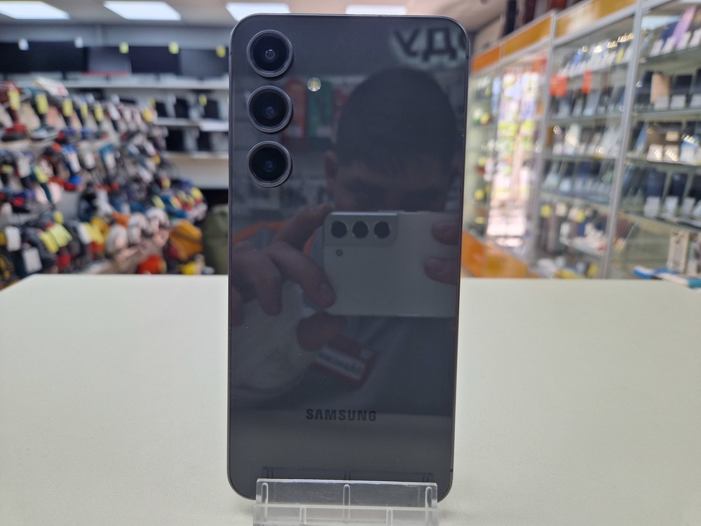 Смартфон Samsung Galaxy S24 FE 8/256