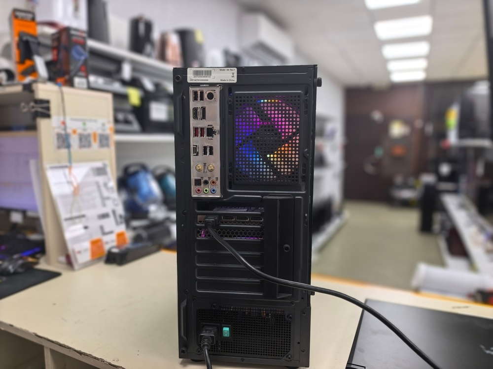 Системный блок Noname; Core I5-12400F, Geforce RTX 5060, 32 Гб, 500 Гб, Нет