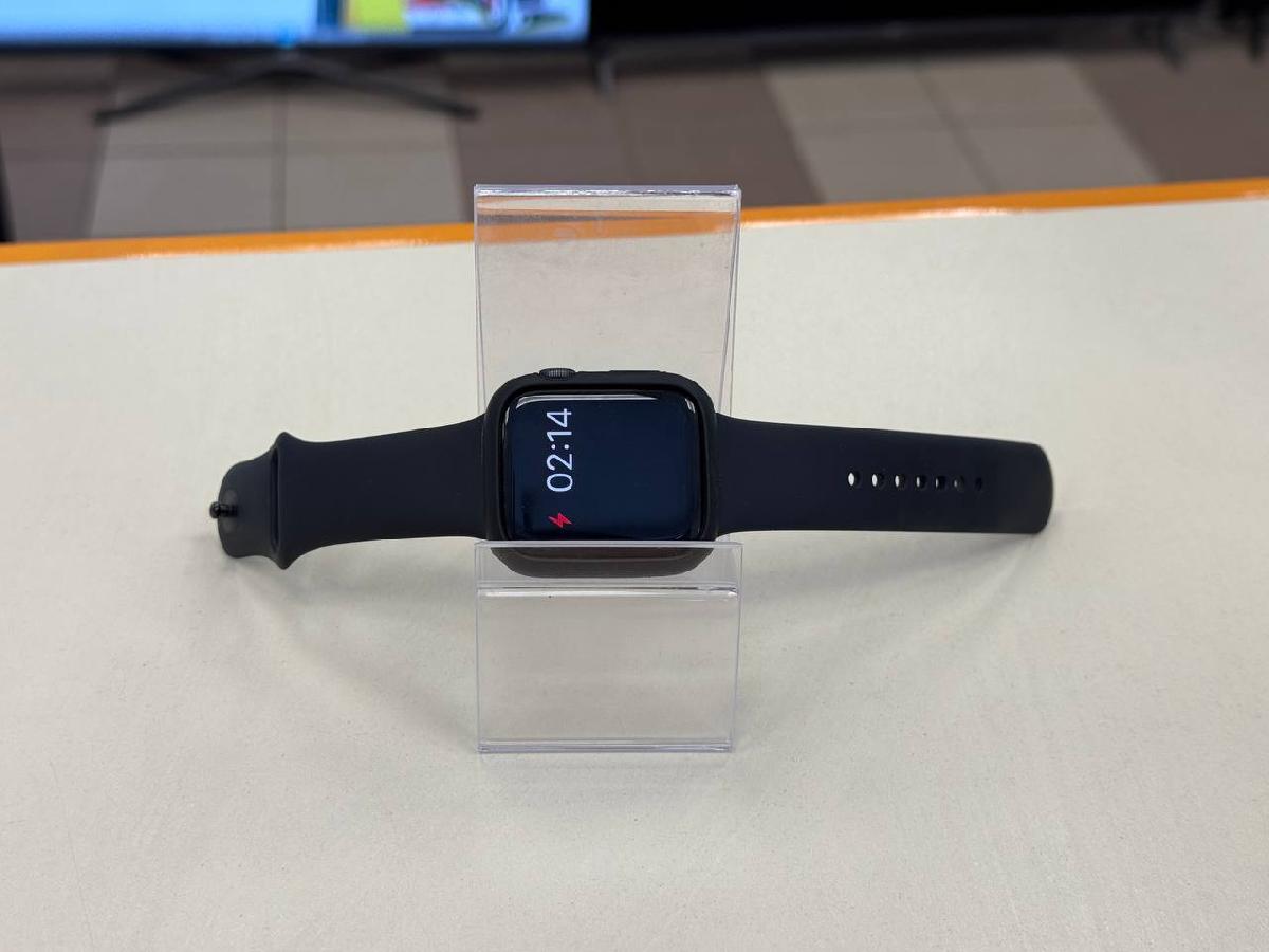 Смарт-часы Apple Watch SE 44mm