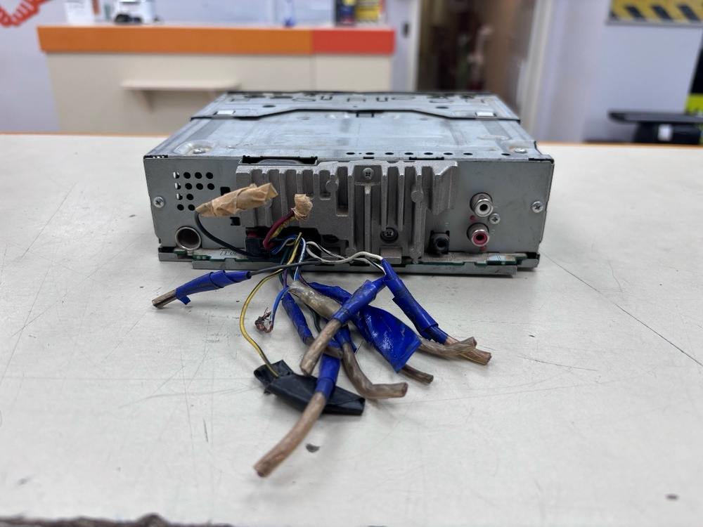 Автомагнитола Pioneer DEH-1800UBG