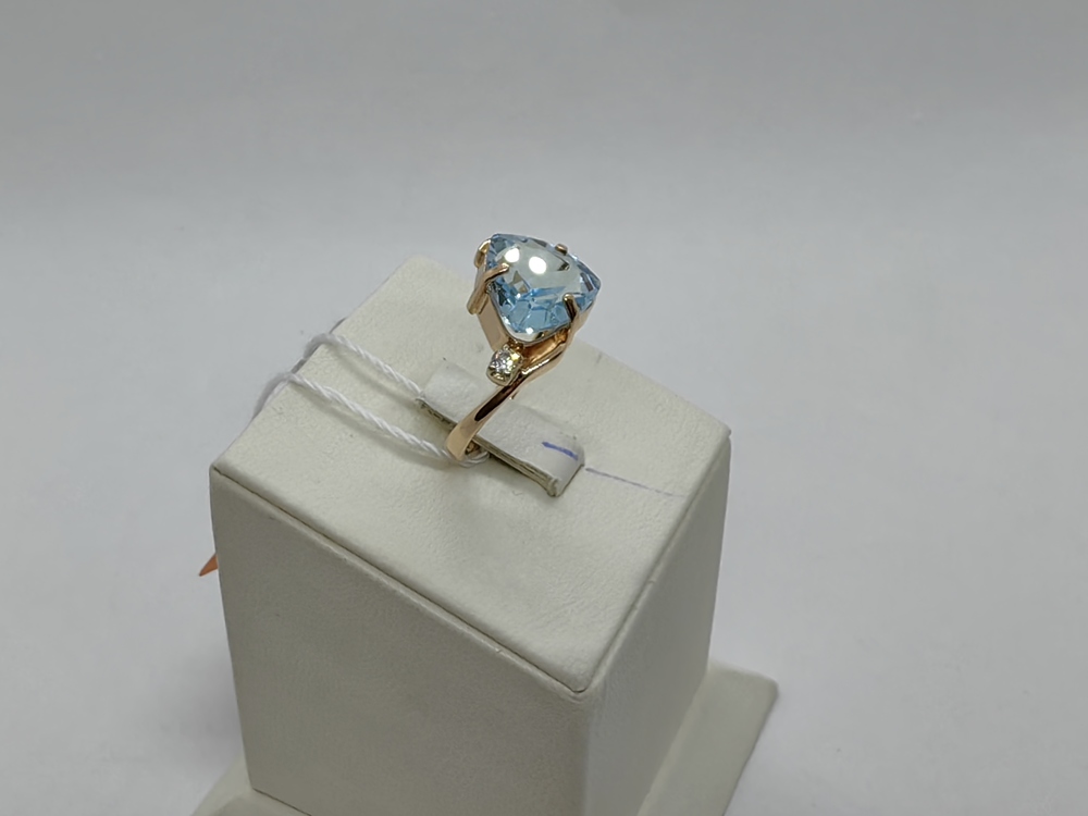 КОЛЬЦО С КАМНЯМИ (Au 585)