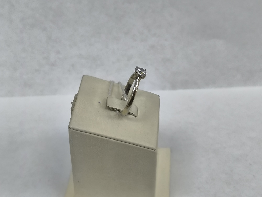 КОЛКМ585 КОЛЬЦО С КАМНЕМ (Au 585)