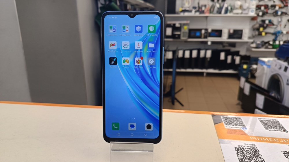 Смартфон Infinix HOT 20i 4/64