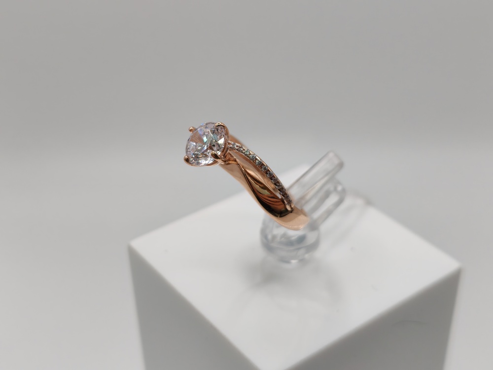 КОЛКМИ585 КОЛЬЦО С КАМНЯМИ (Au 585)