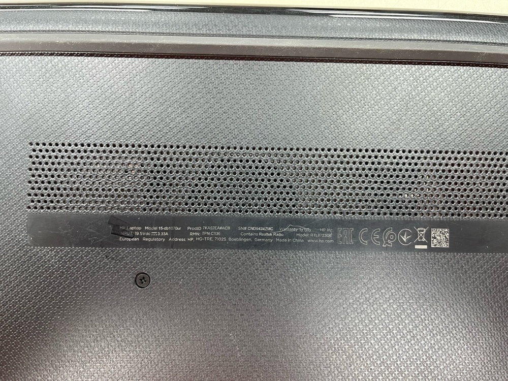 Ноутбук HP 15-db1070ur; Ryzen 3 3200U, AMD Radeon (TM) Graphics, 8 Гб, 250 Гб, Нет