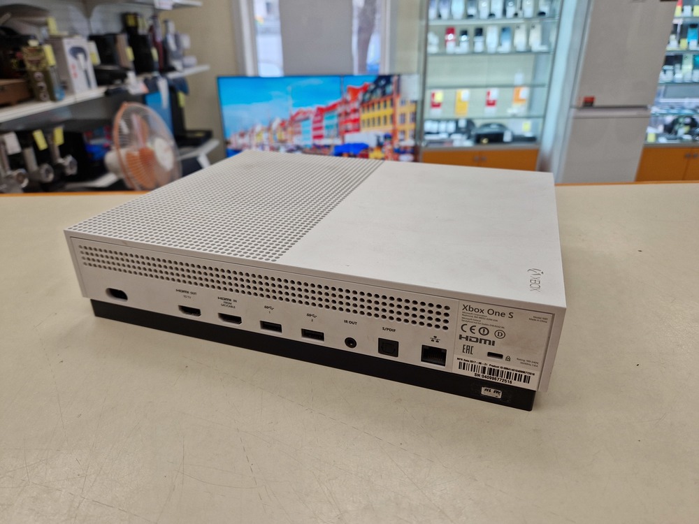 Игровая приставка Xbox One S 1TB