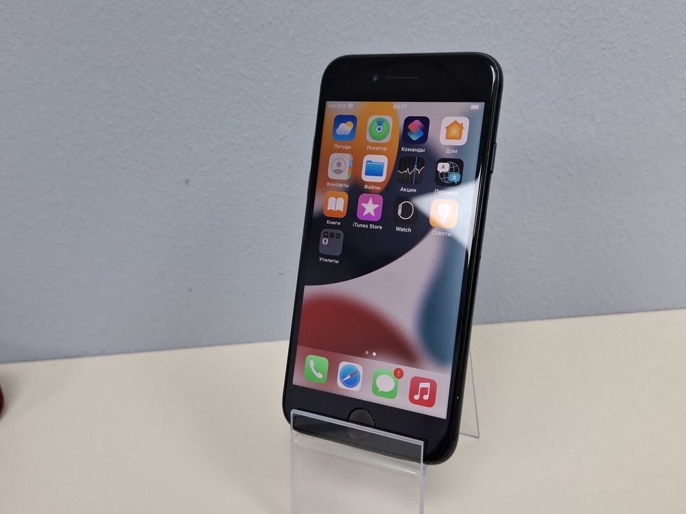 Смартфон Apple iPhone 7 32Gb