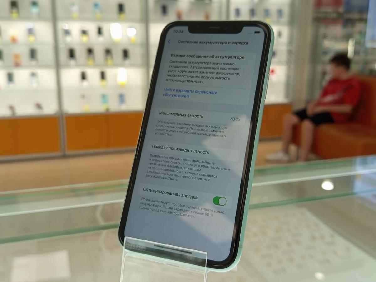 Смартфон Apple iPhone 11 64Gb