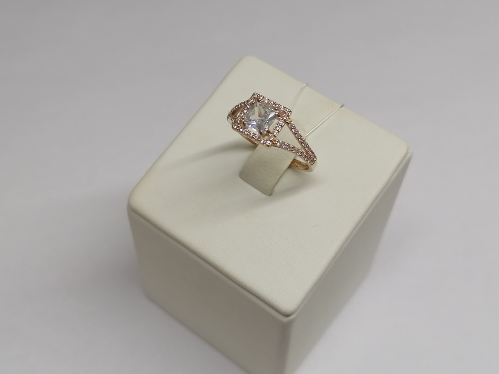 КОЛЬЦО С КАМНЯМИ (Au 585)