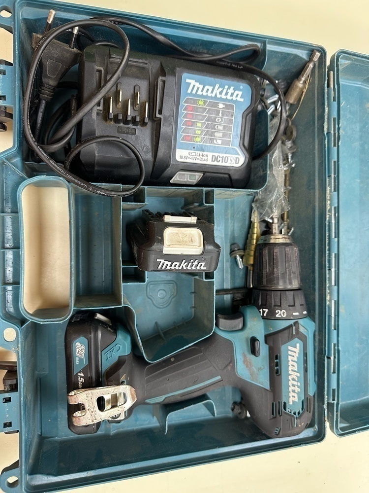 Шуруповерт Makita DF333D