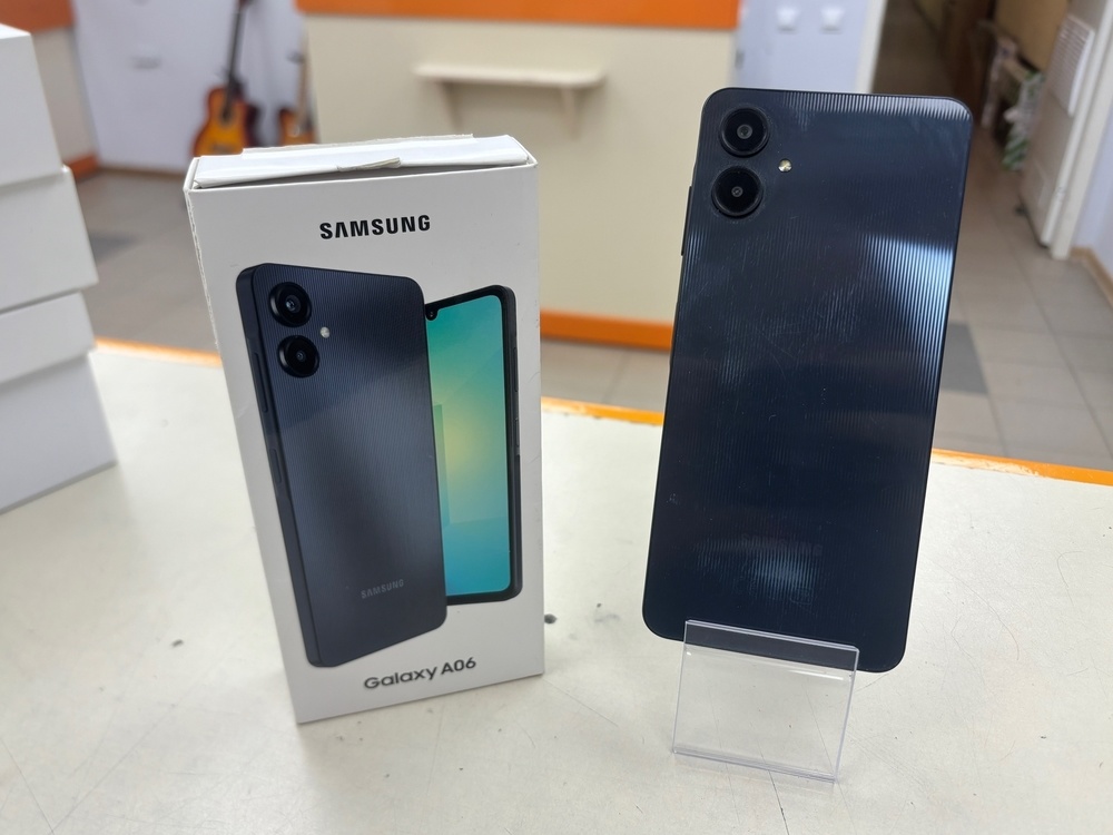 Смартфон Samsung Galaxy A06 4/128