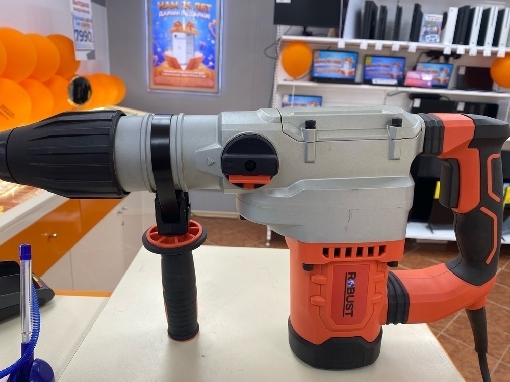 Перфоратор Robust RB30240