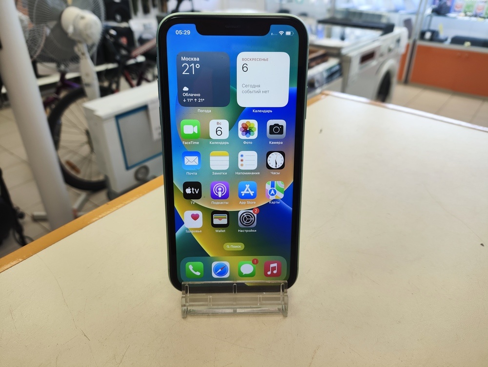 Смартфон Apple iPhone 11 64Gb