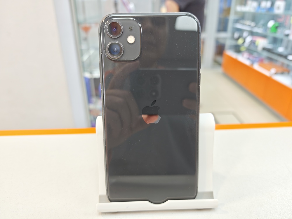 Смартфон Apple iPhone 11 128Gb