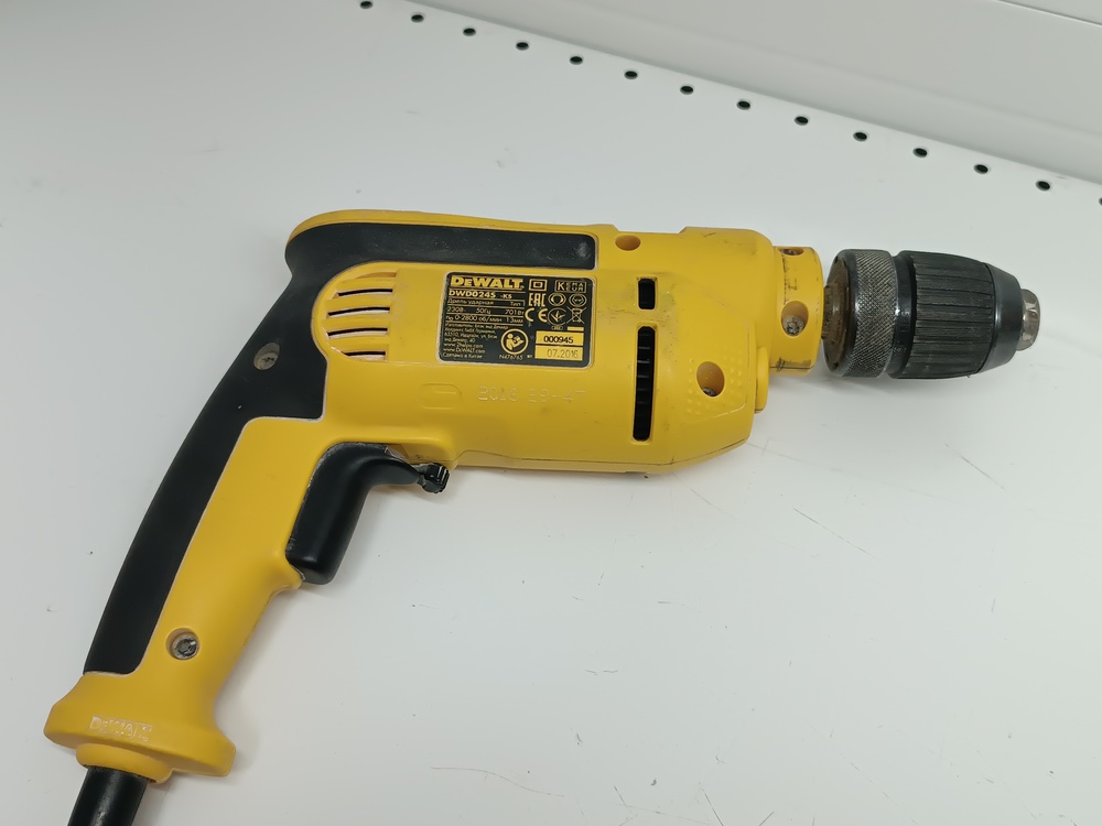 Дрель-безударная Dewalt DWD024S