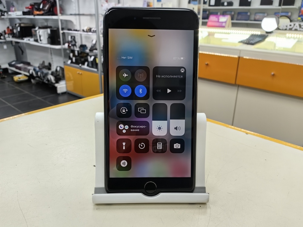 Смартфон Apple iPhone 7 Plus 32Gb