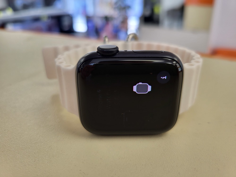 Смарт-часы Apple Watch SE 2022 40mm