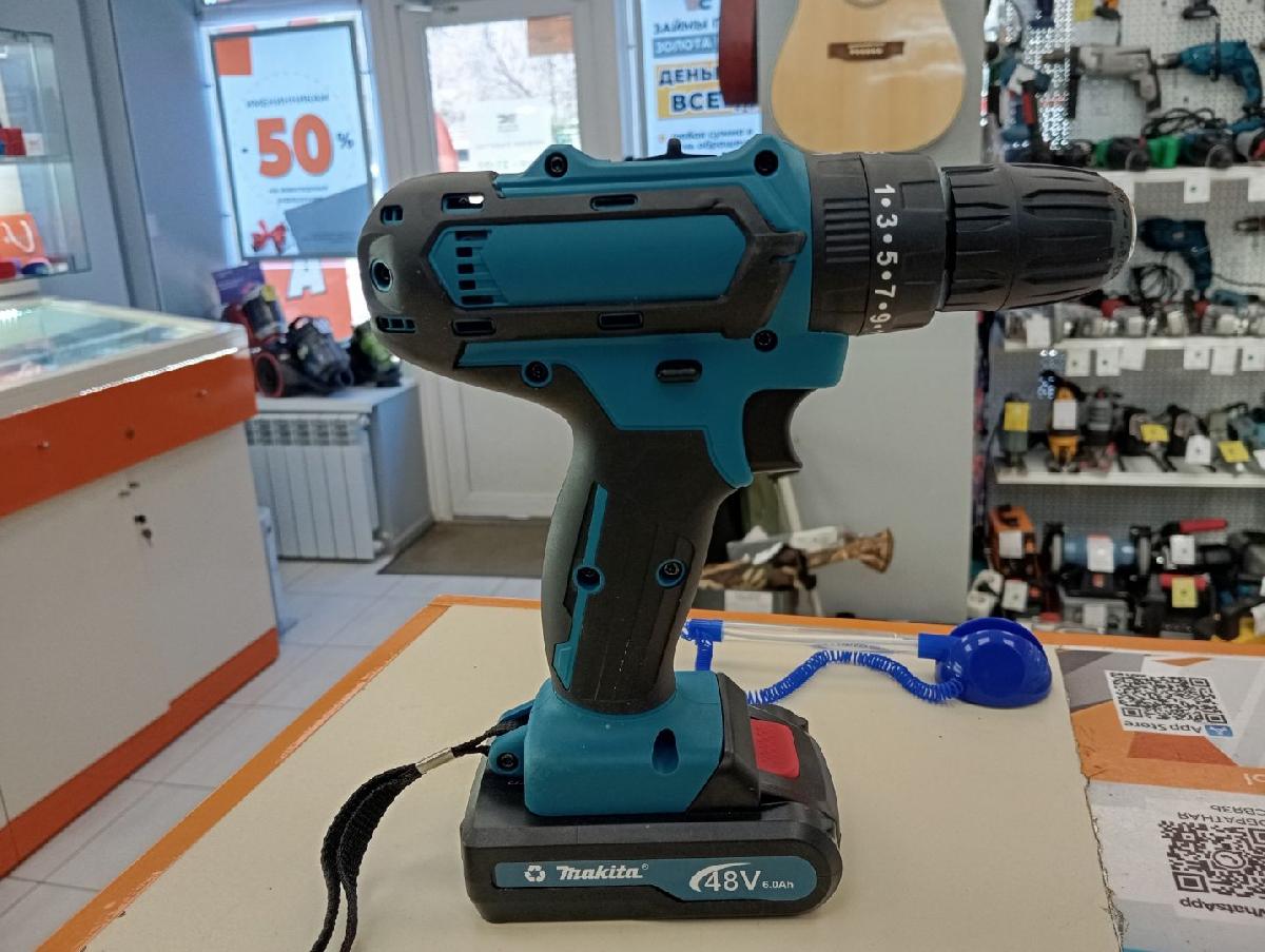Шуруповерт Makita NO Name;