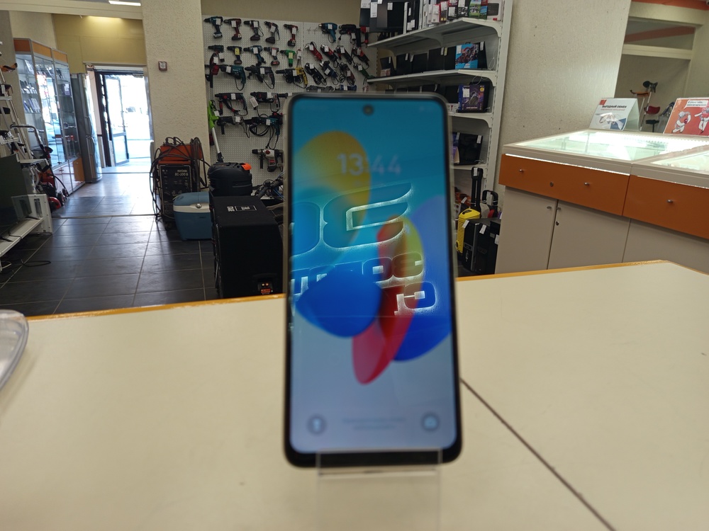 Смартфон Tecno Spark 20C 4/128