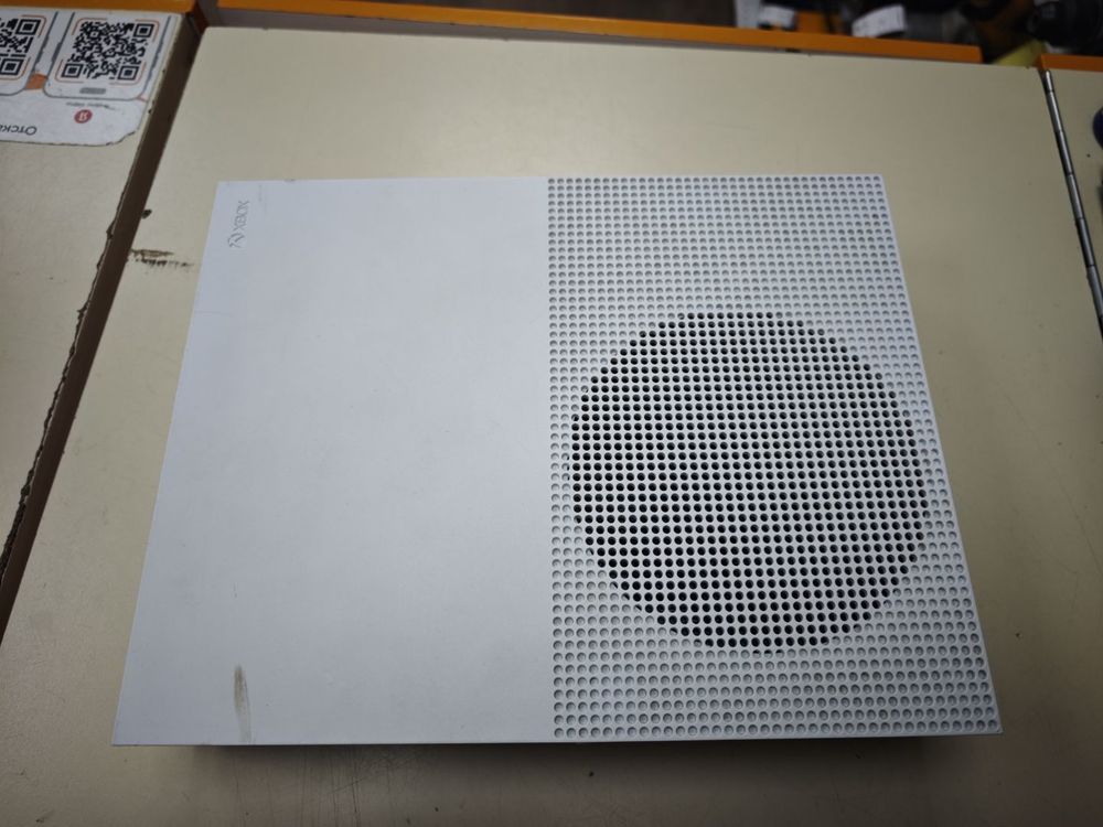 Игровая приставка Xbox One S 1TB