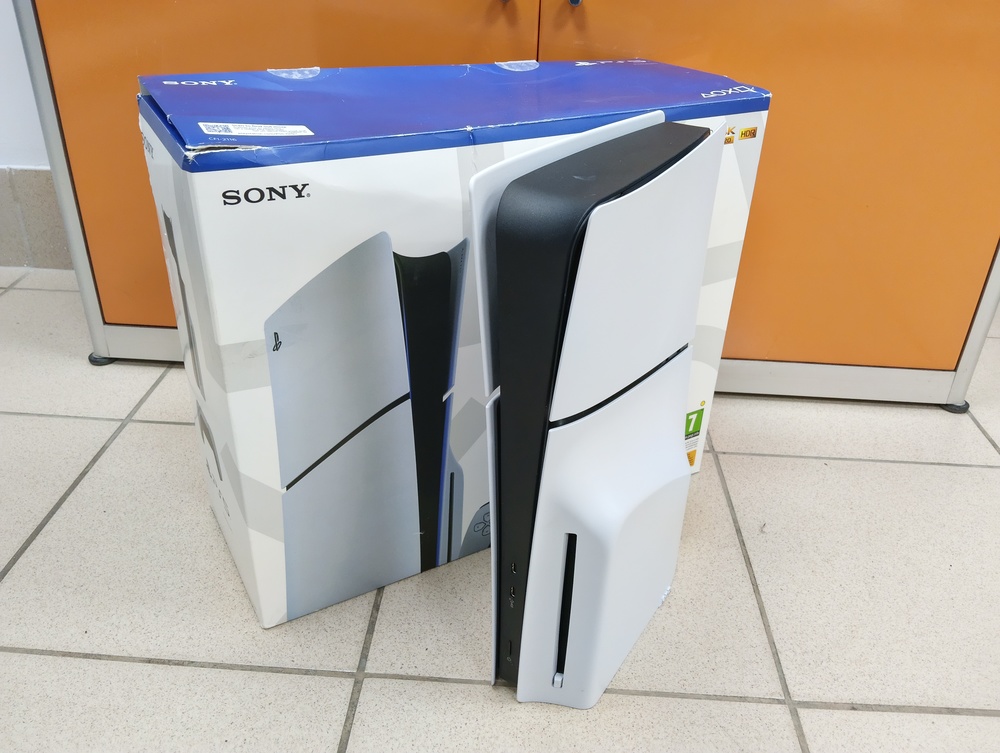 Игровая приставка PlayStation 5 Slim 1TB (С дисководом)