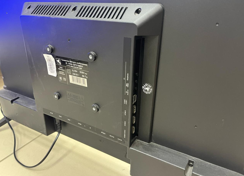 LED Телевизор HI RX-32H01FB