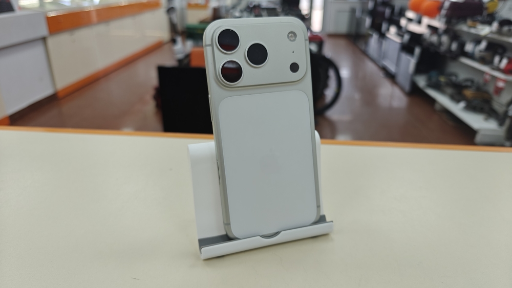 Смартфон Apple Iphone 17 Pro 256Gb