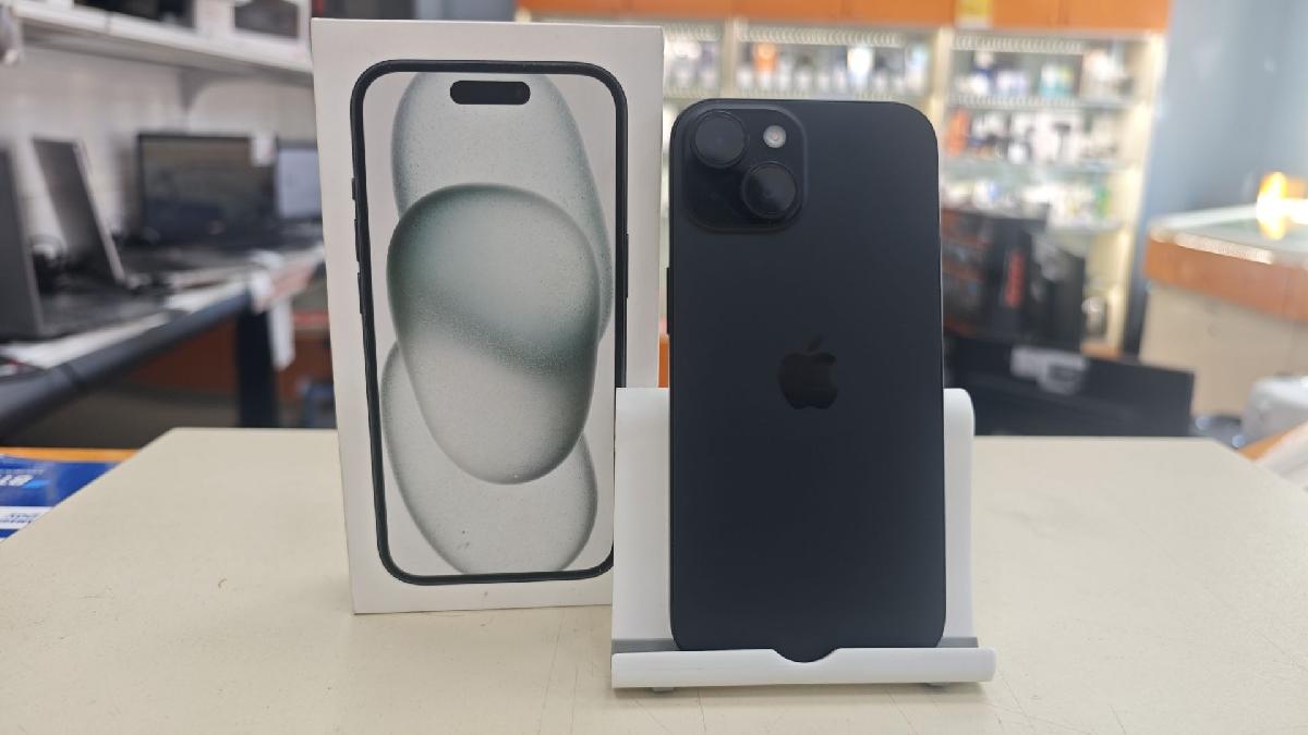 Смартфон Apple Iphone 15 128Gb