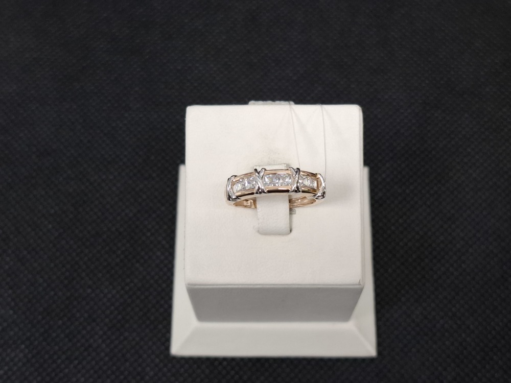 КОЛЬЦО С КАМНЯМИ (Au 585)