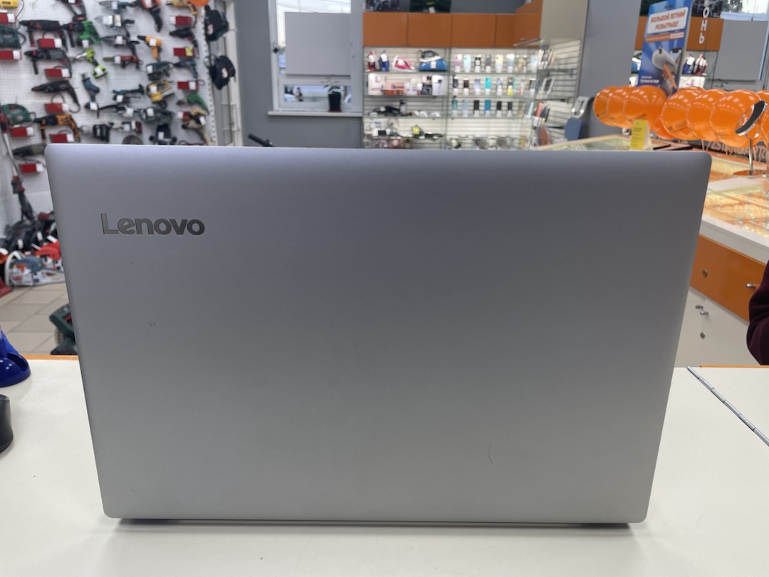 Ноутбук Lenovo; Core i5-7200U, GeForce 940MX, 8 Гб, 240 Гб, 1 Tb
