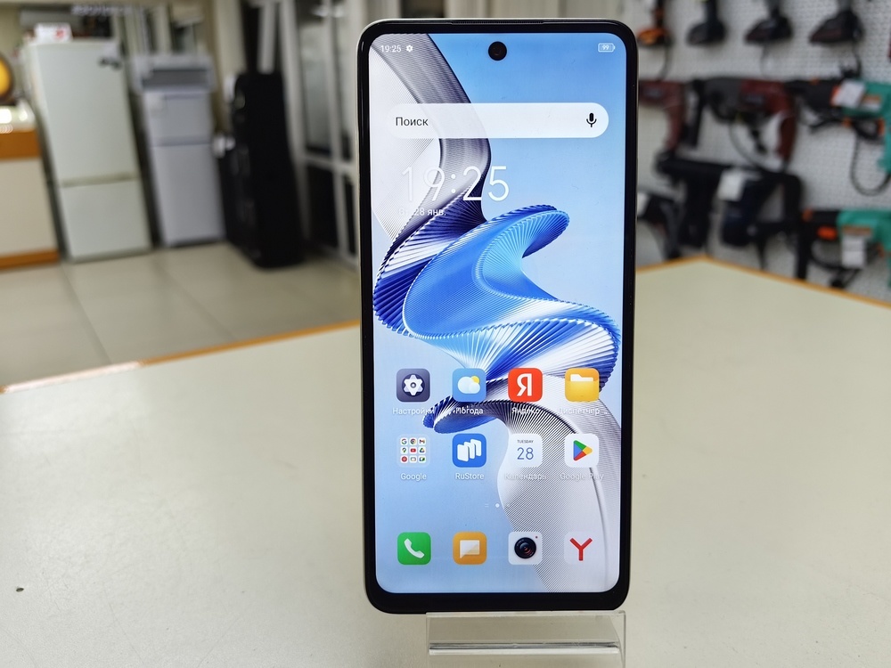 Смартфон Itel RS4 8/256 ГБ