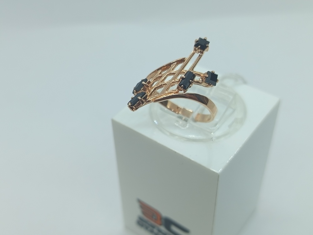 КОЛКМИ585 КОЛЬЦО С КАМНЯМИ (Au 585)