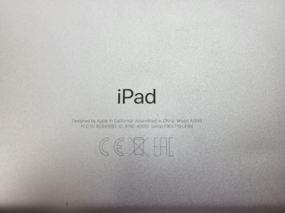 Планшет Apple IPad 6 128 ГБ A1893 (Wi-Fi)