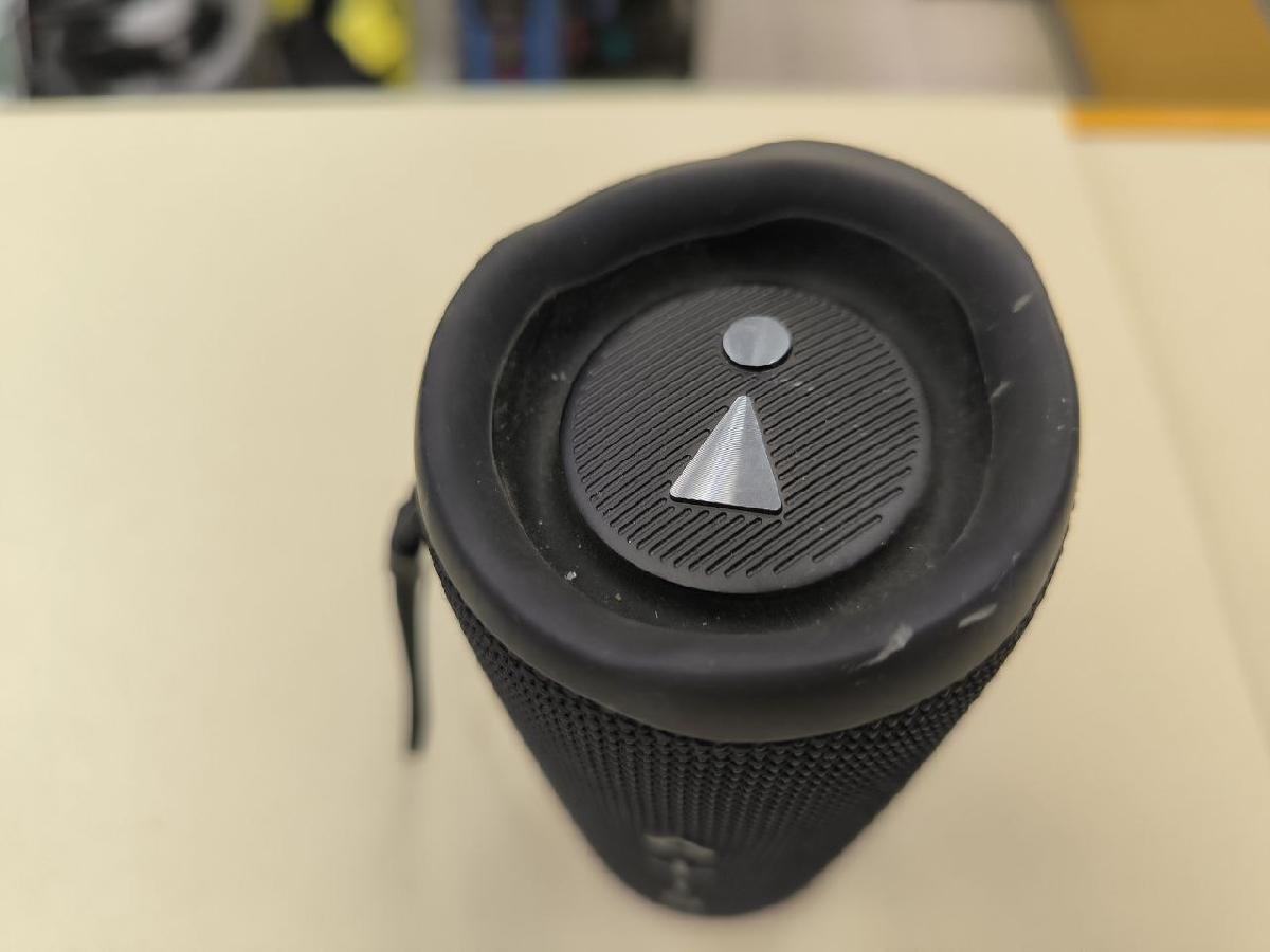 Портативная акустика JBL Flip 6;