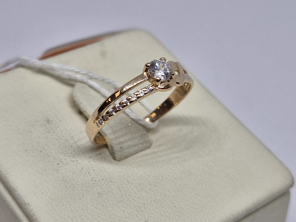 КОЛЬЦО С КАМНЯМИ (Au 585)