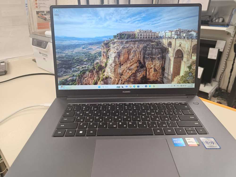 Ноутбук Huawei; Core I5-1155G7, Iris(R) Xe Graphics, 8 Гб, 256 Гб, Нет