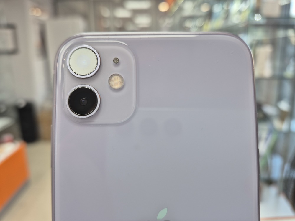 Смартфон Apple iPhone 11 128Gb