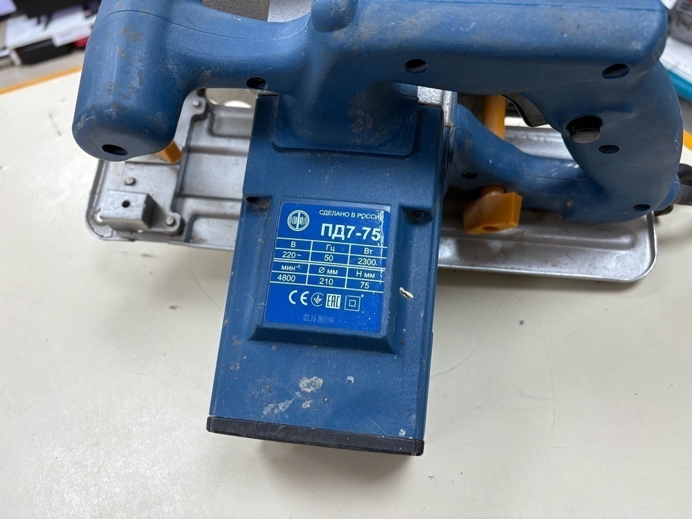 Дисковая пила Фиолент ПД7-75 Дисковая пила Фиолент ПД7-75