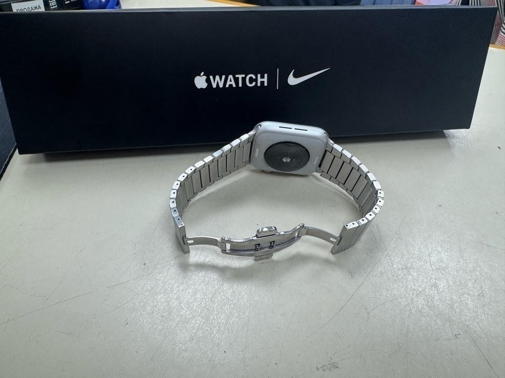 Смарт-часы Apple Watch SE 2022 44mm